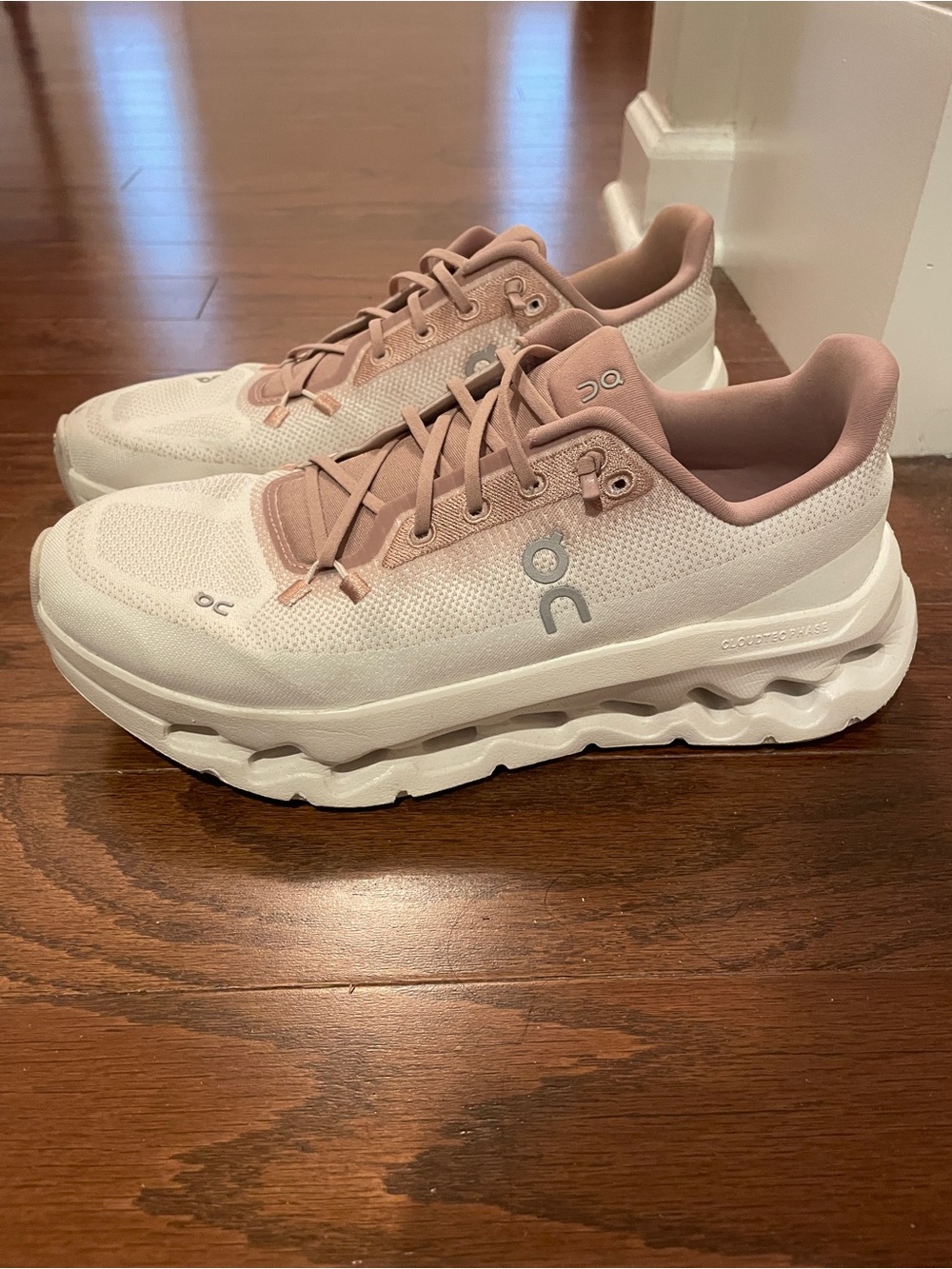 On Running Cloudtilt Women's Sneakers - Blush Pink and White